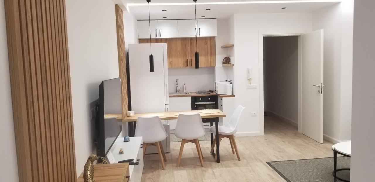 Apartment White